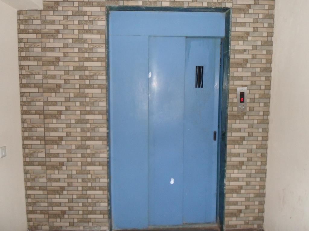 Hotel Rajdeep Inn Ahmedabad Exterior photo